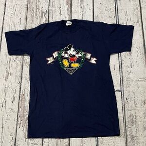 Vintage 90s Mickey Mouse Disney World Cartoon Graphic 1990s Crewneck Tshirt